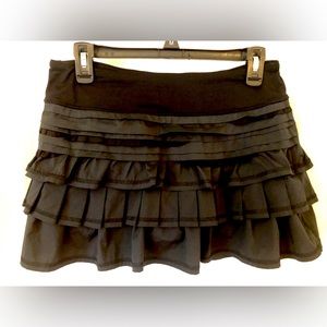 lululemon Ruffle Skirt Black Size 6